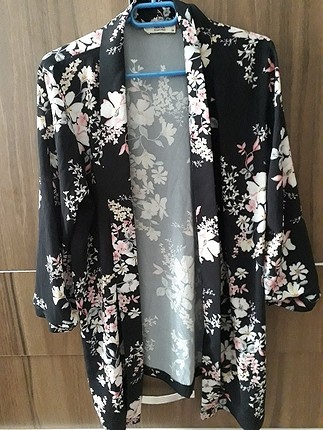 cicek desenli kimono