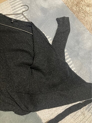 Mavi Jeans Mavi belden geçirp bağlamalı kazak