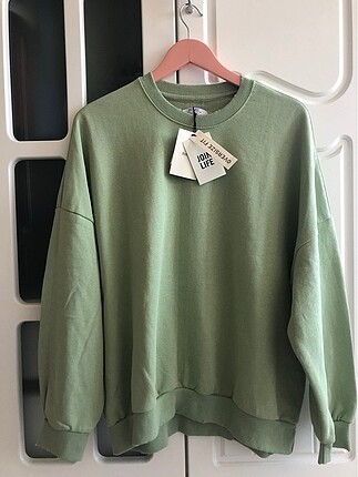 Bershka Sweatshirt