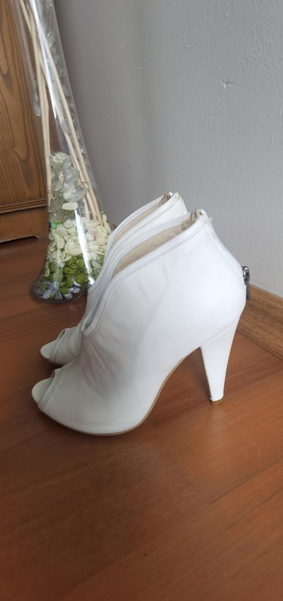 Kadın Beyaz Deri Stiletto Gece Ayakkabısı - Görsel 2