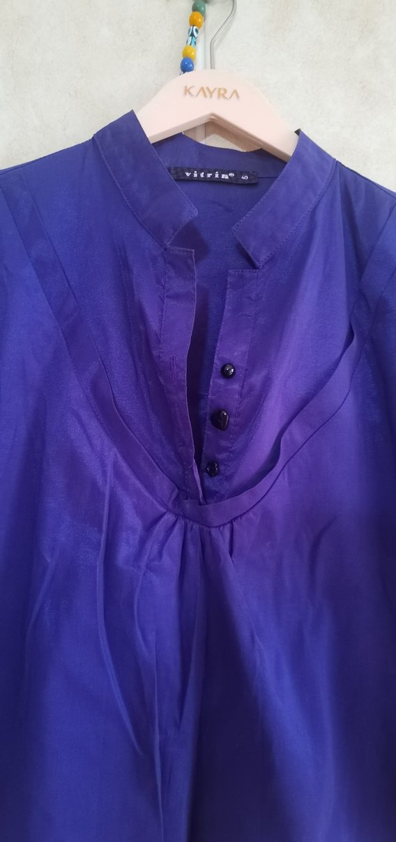 Düğmeli Mor  Bluzu, Uzun Kollu, V Yakalı - Görsel 4