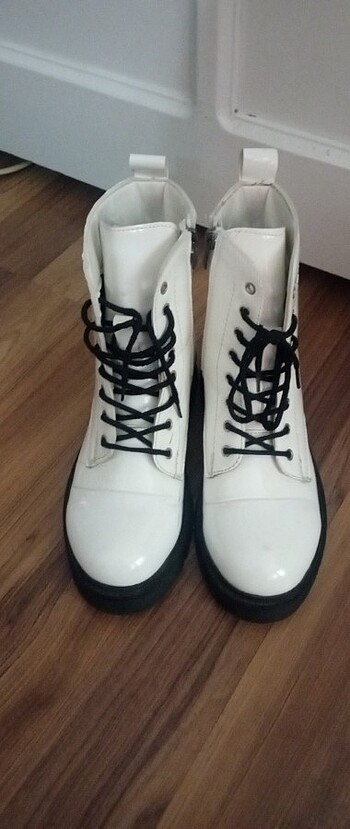 38 Beden beyaz Renk Bottt