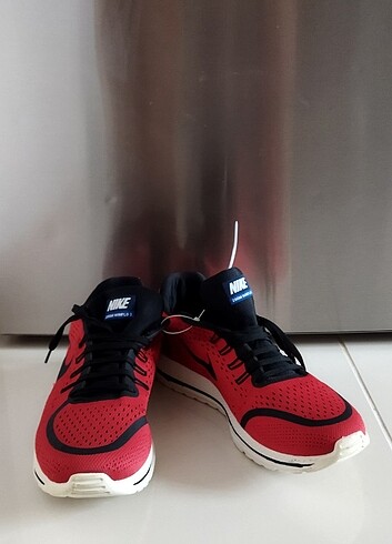 Nike 45 no ayakkabı hiç giyilmedi