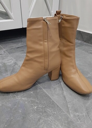 LC Waikiki Lcw Bot