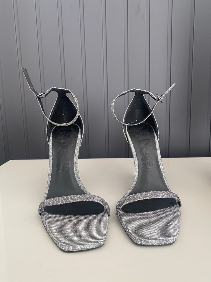 MANGO Gri Bilekten Bağlamalı Stiletto Sandalet - Görsel 5