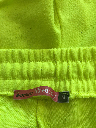 m Beden sarı Renk Defacto Neon Şort 