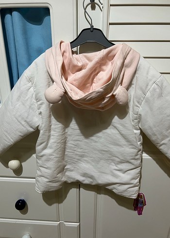 Düğmeli Kapüşonlu Beyaz Kız Çocuk Ceketi - Görsel 3