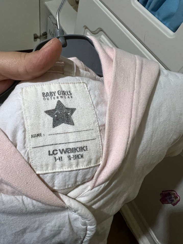 Düğmeli Kapüşonlu Beyaz Kız Çocuk Ceketi - Görsel 2