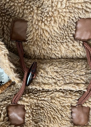 Kız Çocuk Kahverengi Kürklü Kaban - Görsel 4