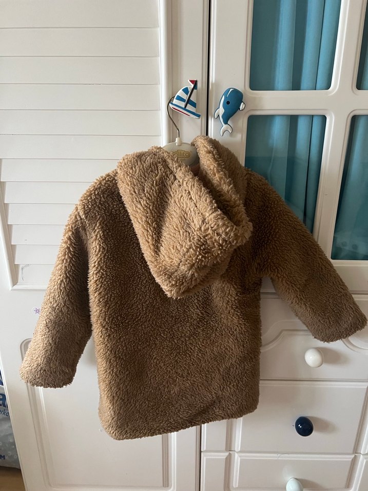 Kız Çocuk Kahverengi Kürklü Kaban - Görsel 2