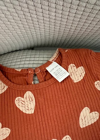 Uzun Kollu Örgü Kalp Desenli Kız Bebek Takımı - Görsel 2