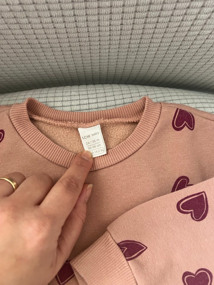 Uzun Kollu Pembe Kalp Desenli Örgü Bebek Takımı - Görsel 3