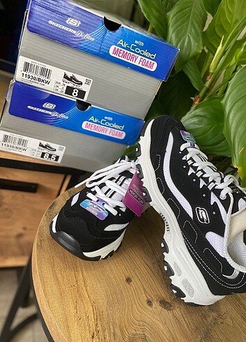 38,5 Beden Skechers d'listes ayakkabı