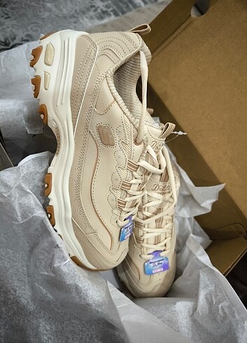 Skechers d'listes 