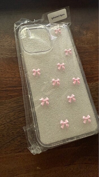 16 pro max fiyonklu şeffaf silikon kılıf - Görsel 2