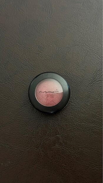 Beden Mac Cranberry Far paleti