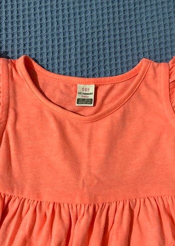 LC Waikiki Kolsuz Neon Pembe Fırfırlı Kız Elbisesi