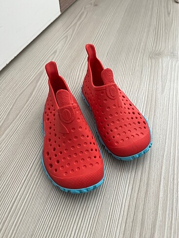 22 Beden Decathlon Bebek Deniz ayakkabısı