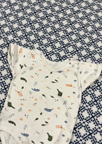 Kısa Kollu Beyaz Bebek Body - Görsel 3