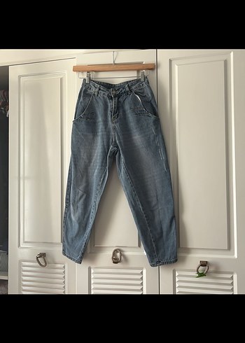Kadın Mavi Denim Bol Kesim Kemerli Jean