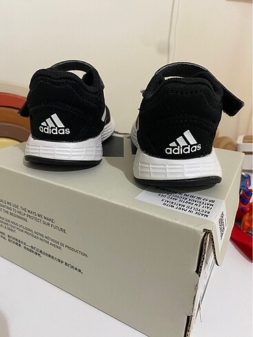 22 Beden siyah Renk Adidas 22 numara