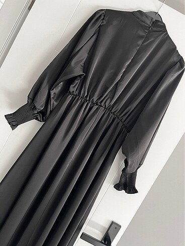 Saten elbise - Görsel 3