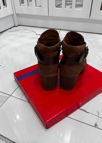 Kahverengi Süet Kadın Dolgu Topuklu Bot - Görsel 3