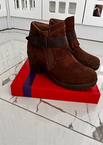 Kahverengi Süet Kadın Dolgu Topuklu Bot - Görsel 2