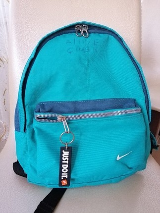 Orijinal Nike anaokulu çantası