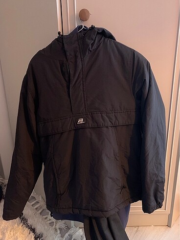 Pull and bear mont