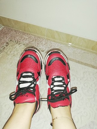 Balenciaga Yeni ayakkabı