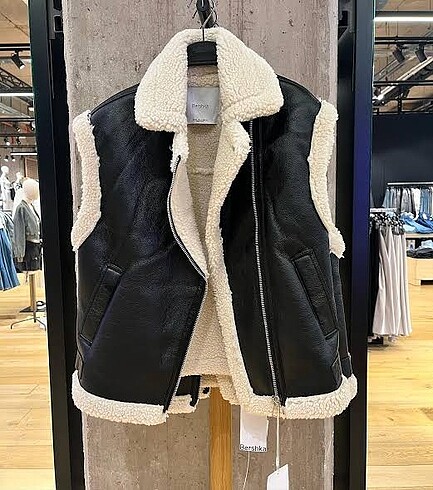 BERSHKA deri yelek