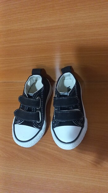 22 Beden siyah Renk Vicco ışıklı convers