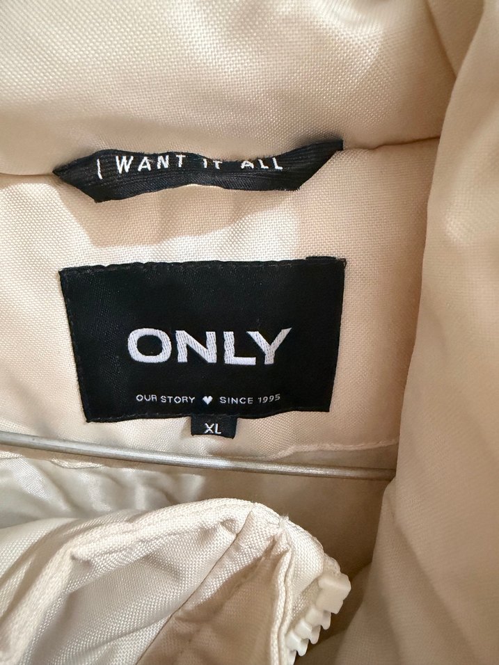 Beyaz Kürklü Kadın Kışlık Mont - Görsel 2