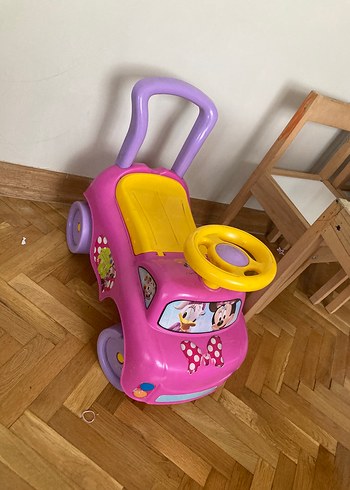 Renkli Pembe Oyuncak Araba