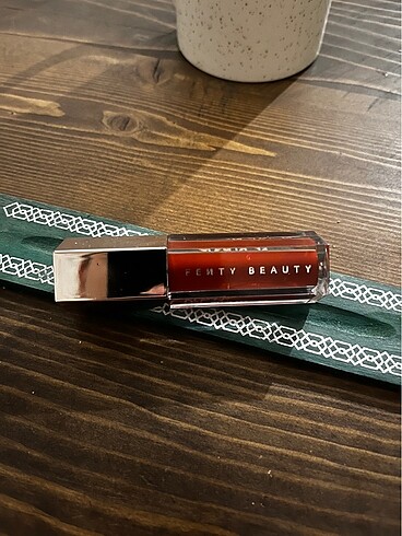 Fenty kadife gloss