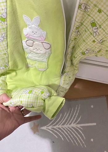 Nakışlı Yeşil Kız Bebek Tulumu - Görsel 3