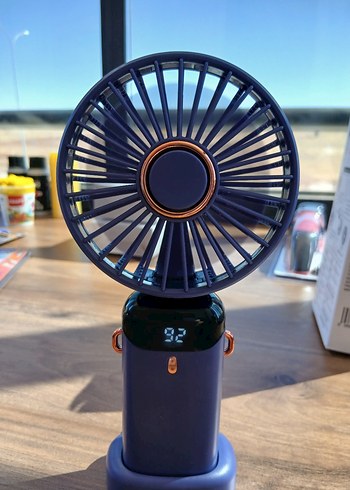 LED Ekranlı Gri Taşınabilir Vantilatör - Görsel 3