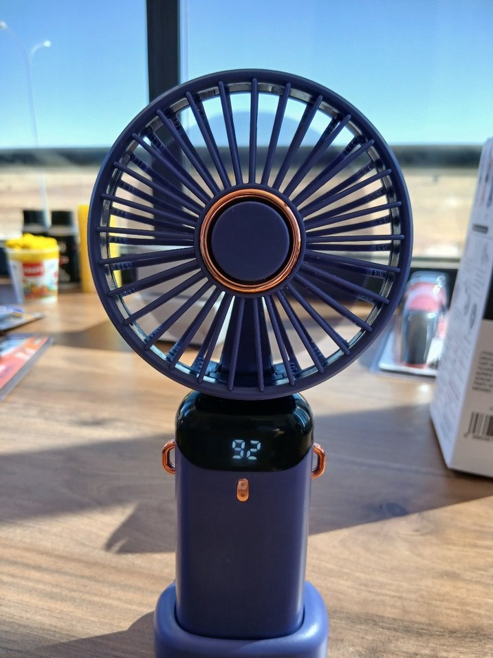 LED Ekranlı Gri Taşınabilir Vantilatör - Görsel 3