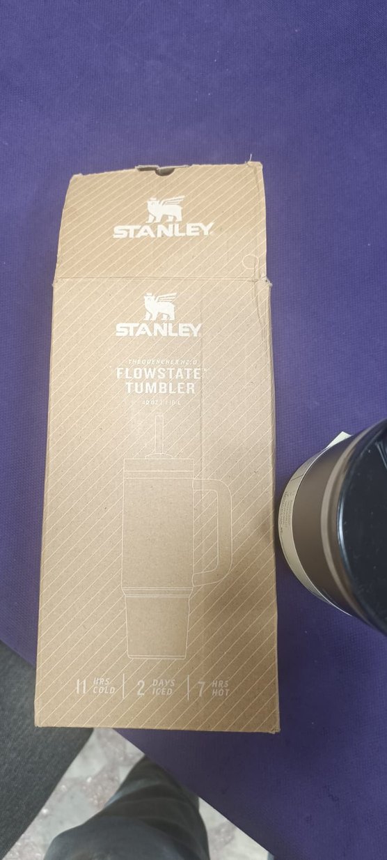 siyah Renkli Kapaklı Termos Kupa pipetle stanley - Görsel 3