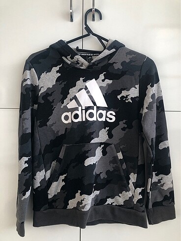 Adidas sweat