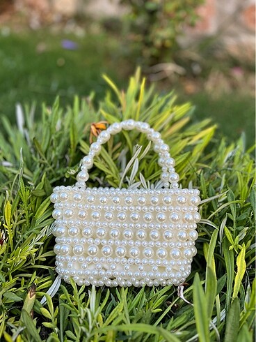 İnci boncuklu mini el çantası
