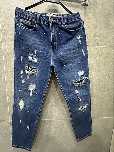 Taş işlemeli mom jeans