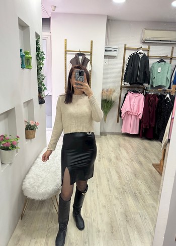 Bej Kısa Triko Kadın Kazak - Görsel 4