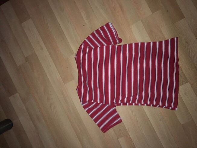 s Beden crop tişört