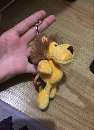 Diğer aslan anahtarlık