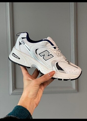 New Balance 530 beyaz siyah spor ayakkabı 
