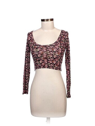Bershka Bluz %70 İndirimli.