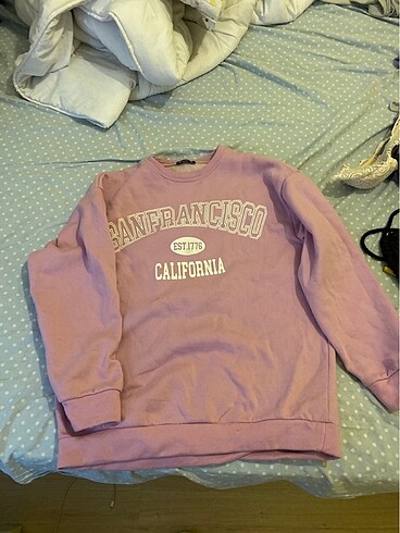 Sweatshirt