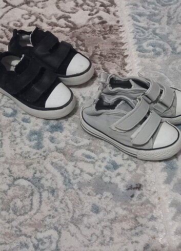 25 Beden siyah Renk Ikili converse ayakkabi
